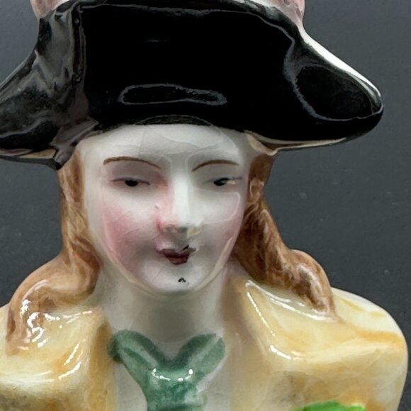 Vintage Ceramic Salt Pepper Shaker Set Colonial Woman And Man Bust Japan Shakers - Picture 5 of 9